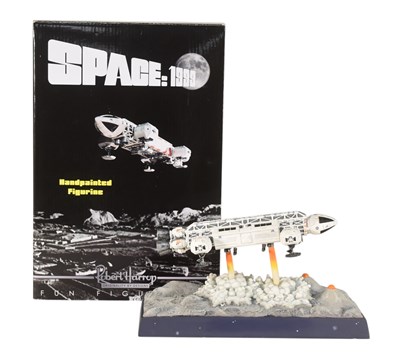 Lot 579 - SPACE 1999 – GERRY ANDERSON – ROBERT HARROP FIGURINE / STATUE