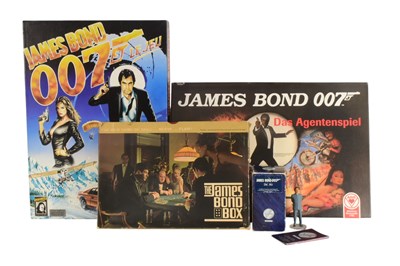 Lot 696 - JAMES BOND 007 - COLLECTION OF BOARD GAMES & CORGI DR NO FIGURE