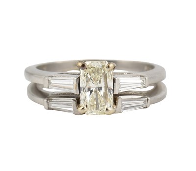 Lot 40 - PLATINUM & DIAMOND WEDDING BAND SUITE