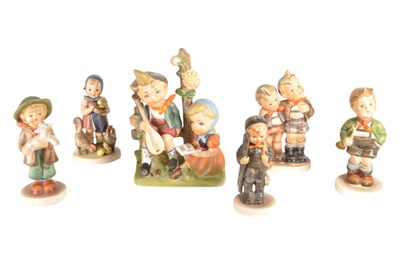 Lot 21 - COLLECTION OF GOEBEL / HUMMEL FIGURES PLUS ONE OTHER