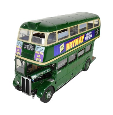 Lot 168 - DIECAST - SUNSTAR 1/24 SCALE DIECAST MODEL BUS