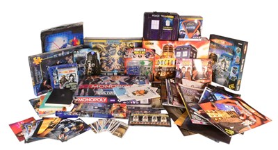 Lot 575 - DR WHO - COLLECTION OF MEMORABILIA & GAMES