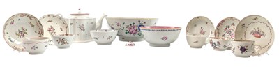 Lot 121 - COLLECTION OF CHINESE EXPORTS 18TH CENTURY HAND PAINTED PORCELAIN