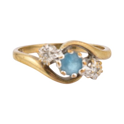 Lot 227 - HALLMARKED 9CT GOLD TOPAZ & DIAMOND CROSSOVER RING