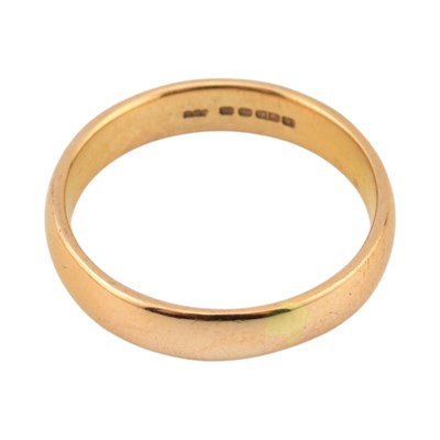 Lot 263 - HALLMARKED 22CT GOLD BAND RING