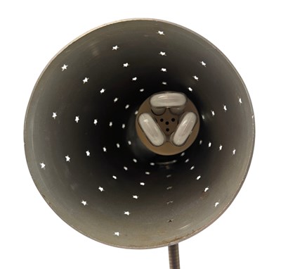 Lot 333 - G. A. SCOTT - MODEL TL33 (WITH A LATER SHADE) - VINTAGE GOOSENECK ARM DESK LAMP