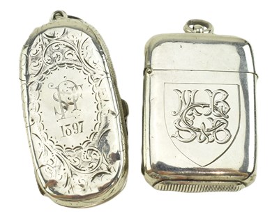 Lot 83 - VICTORIAN HALLMARKED SILVER TWIN SOVEREIGN CASE & A VESTA CASE
