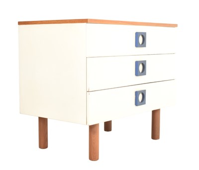Lot 353 - UNIFLEX FURNITURE - MID CENTURY TWO-TONE TEAK CHEST OF DRAWERS
