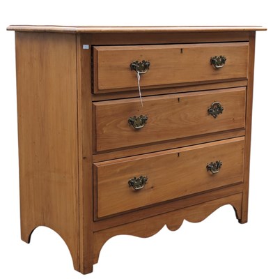 Lot 761 - EDWARDIAN SATIN WALNUT CHEST DRAWERS