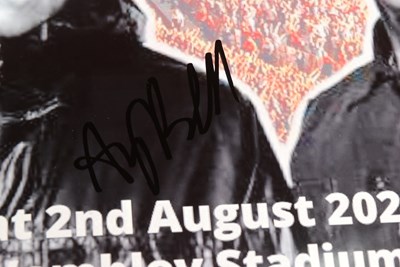 Lot 83 - ANDY BELL - OASIS - OASIS LIVE 2025 - SIGNED 8X12" PHOTOGRAPH