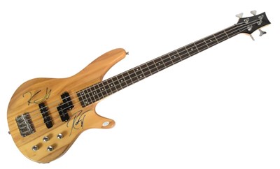Lot 30 - METALLICA (BAND) - DUAL AUTOGRAPHED BASS GUITAR - ACOA