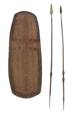Lot 275 - CONGOLESE NGOMBE PEOPLE TRIBAL SHIELD