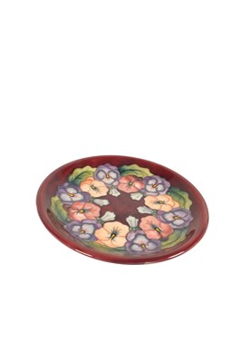Lot 6 - RACHEL BISHOP FOR MOORCROFT - LATE 20TH CENTURT PANSY PLATE