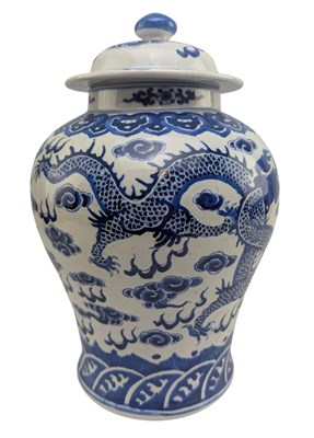 Lot 1 - 20TH CENTURY CHINESE BLUE AND WHITE PORCELAIN LIDDED JAR