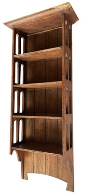 Lot 567 - ARTS & CRAFTS LIBERTY MANNER 1920S WALL HANGING BOOKCASE SHELVES