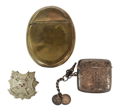 Lot 121 - 19TH CENTURY MINERS SNUFF BOX & SILVER VESTA