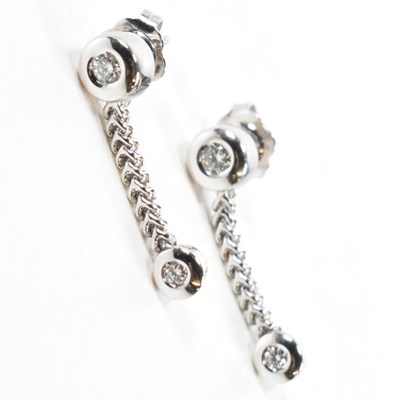 Lot 66 - 18CT WHITE GOLD & DIAMOND DROP EARRINGS