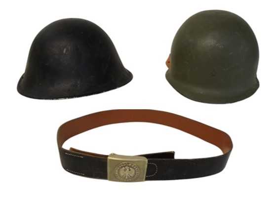 Lot 279 - COLLECTION OF ASSORTED MILITARIA