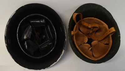 Lot 279 - COLLECTION OF ASSORTED MILITARIA