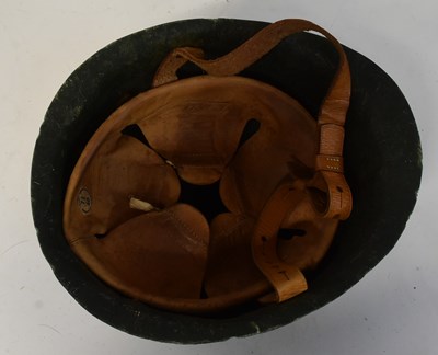 Lot 279 - COLLECTION OF ASSORTED MILITARIA