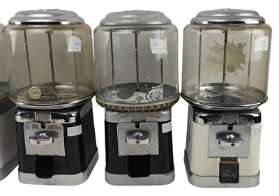 Lot 88 - BEAVER - SIX 20P SWEET CANDY MACHINES DISPENSERS