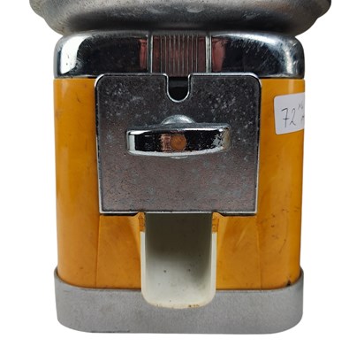 Lot 72 - BEAVER - FOUR VINTAGE 20P SWEET VENDING MACHINES DISPENSERS