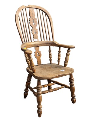 Lot 662a - VICTORIAN LATE 19TH CENTURY BEECH & ELM WINDSOR ARMCHAIR