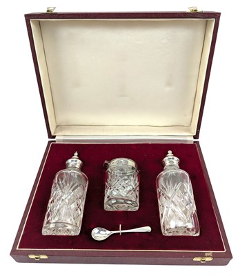 Lot 80 - CASED 20TH CENTURY HALLMARKED SILVER & GLASS 3 PIECE CONDIMENT SET