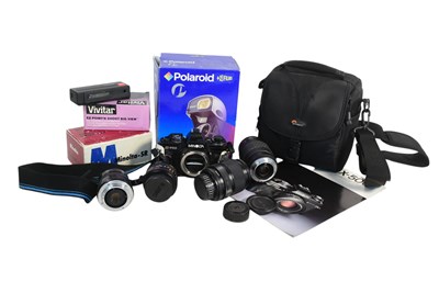 Lot 386 - COLLECTION OF VINTAGE 20TH CENTURY CAMERAS