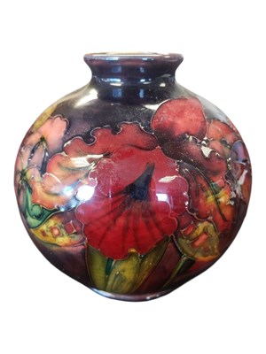 Lot 157 - VINTAGE MOORCROFT VASE - FLAMBE ORCHID