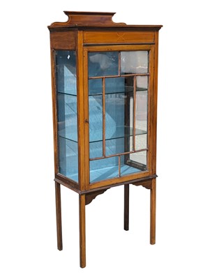 Lot 785 - EDWARDIAN MAHOGANY INLAID CHINA DISPLAY CABINET VITRINE