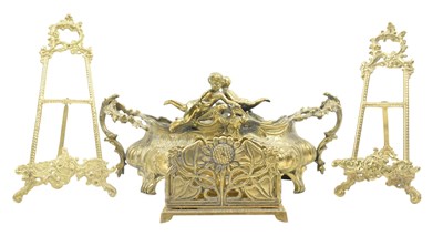 Lot 39 - FOUR EARLY 20TH CENTURY & LATER BRASS ITEMS