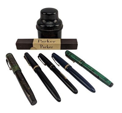 Lot 105 - FIVE VINTAGE 20TH CENTURY FOUNTAIN PENS INCLUDING PARKER & SWAN