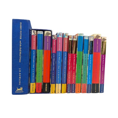 Lot 96 - ROWLING, J. K. COLLECTION OF HARRY POTTER BOOKS INCL. DELUXE DEATHLY HALLOWS