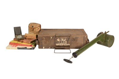 Lot 164 - COLLECTION OF ASSORTED MILITARIA