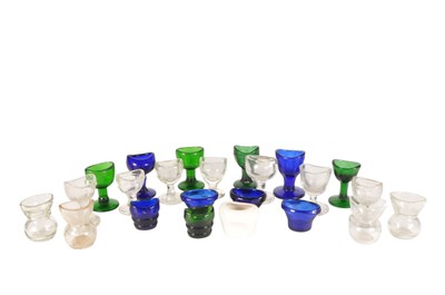 Lot 33 - COLLECTION OF 19TH CENTURY & LATER GLASS EYE WASHERS