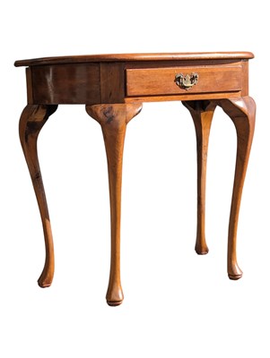 Lot 722a - EARLY 20TH CENTURY QUEEN ANNE REVIVAL WALNUT CONSOLE HALL SIDE TABLE
