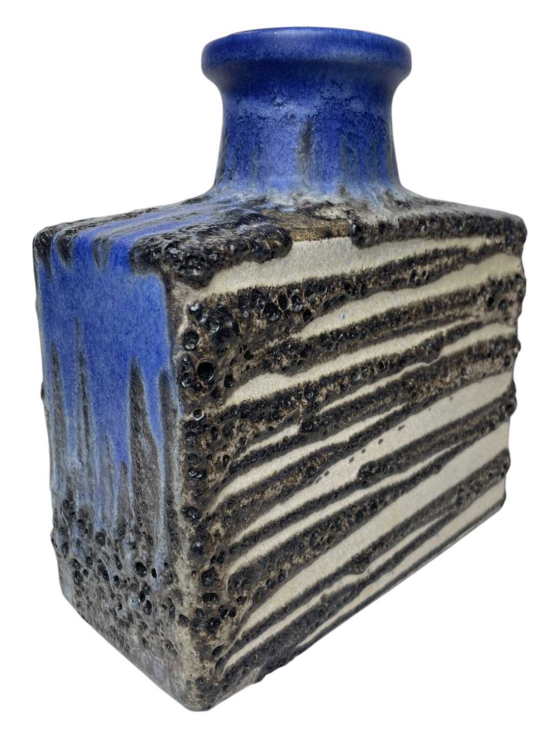 Lot 31 - SCHEURICH KERAMIK - MODEL 281/19 - 1960S WEST GERMAN VASE