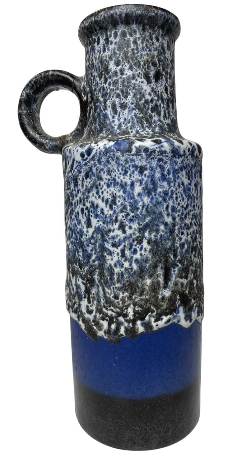 Lot 41 - SCHEURICH - MODEL 401/28 - 1960S WEST GERMAN VASE JUG