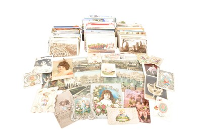 Lot 529 - LARGE COLLECTION OF EARLY TO LATE 20TH CENTURY BRITISH POSTCARDS