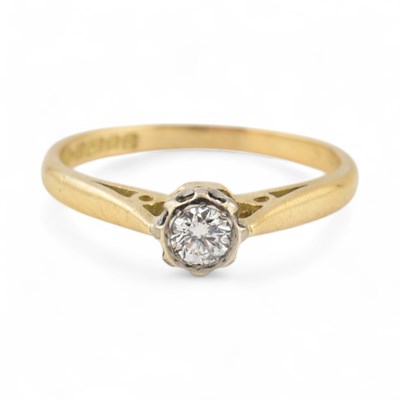Lot 217 - HALLMARKED 18CT GOLD & DIAMOND SOLITAIRE RING