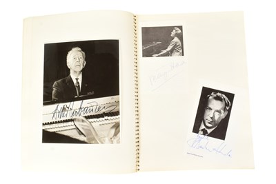 Lot 189 - MUSICIANS - LARGE ALBUM OF MID-CENTURY MUSICIAN AUTOGRAPHS