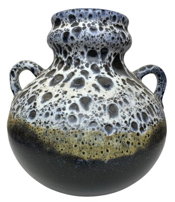 Lot 46 - CARSTENS TONNIESHOF - MODEL 906/20 - 1960S WEST GERMAN VASE