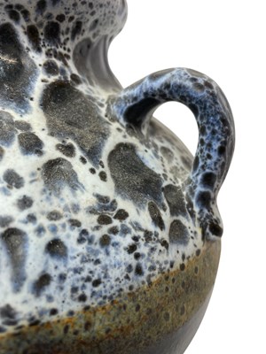 Lot 46 - CARSTENS TONNIESHOF - MODEL 906/20 - 1960S WEST GERMAN VASE