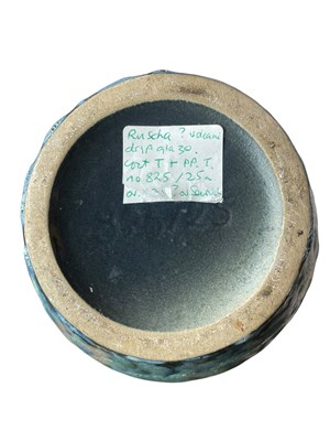 Lot 81 - EMONS AND SÖHNE - MODEL 825/25 - 1970S WEST GERMAN POTTERY VASE