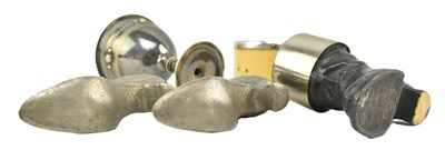 Lot 101 - COLLECTION OF METAL & CERAMIC ITEMS INCLUDING SILVER NAPKIN RING