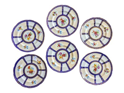 Lot 52 - PARAGON - SIX EARLY 20TH CENTURY BONE CHINA QUEEN MARY PLATES