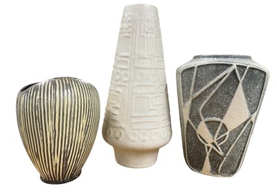 Lot 39 - Ü Keramik - A SELECTION THREE OF 1960S WEST GERMAN VASES