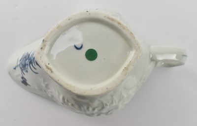 Lot 22 - 18TH CENTURY CIRCA 1776 WORCESTER BLUE & WHITE CERAMIC GRAVY BOAT