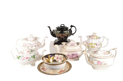 Lot 196 - SIX LATE 19TH/20TH CENTURY COLLECTION OF PORCELAIN PERIOD TEAPOTS